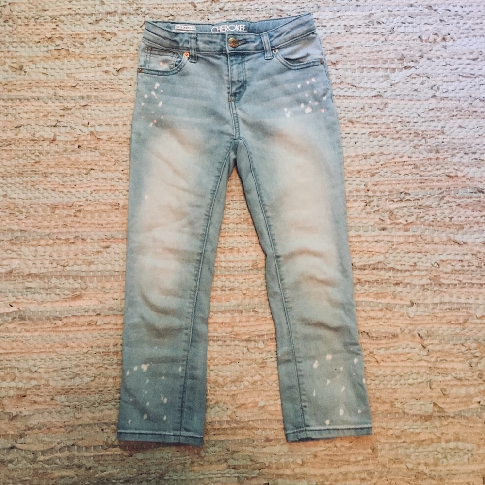 Super cute girls cropped skinny jean.